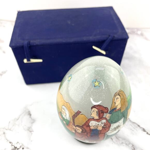 Hand Blown Glass Egg with Stand 1991 SMC in Box Religious Design Li Bien Painted - Picture 10 of 15
